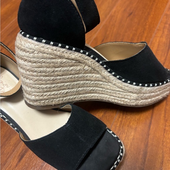 Crown Vintage Suede Leather Upper Wedges - Picture 4 of 5